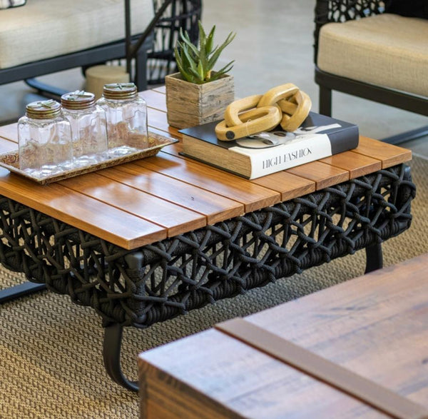 Ambiente 1 com Veneza Coffee Table with Wood Top, Aluminum, Black Color and Nautical Rope, Black Color