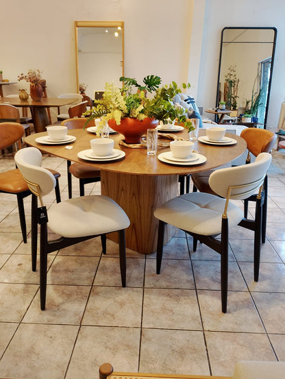 Silla Adara con Brazo Madera Asiento de Metal Negro Mate Dorado Tapizado Tela BR6000