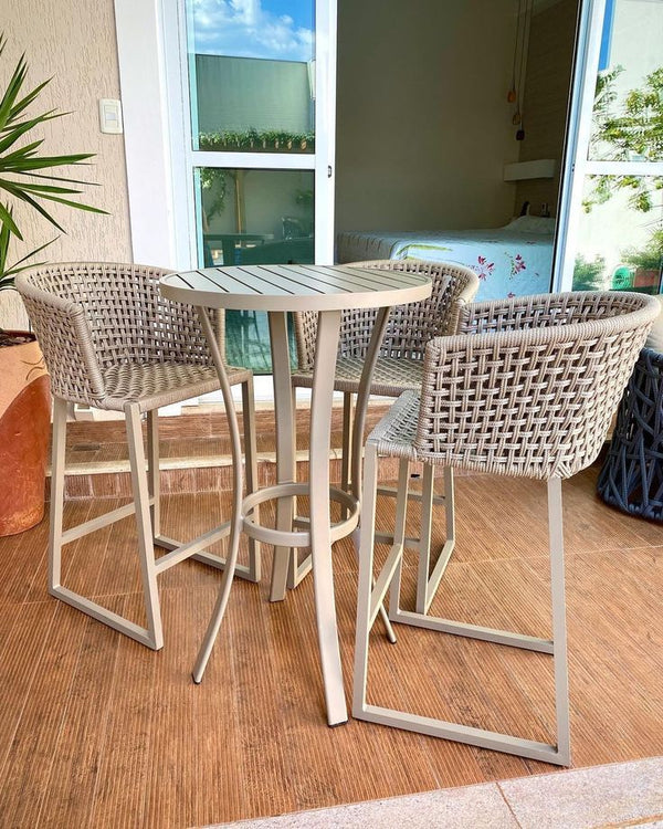 Ambiente 1 com Gold Aluminum Stool Black Color Nautical Rope Black Color