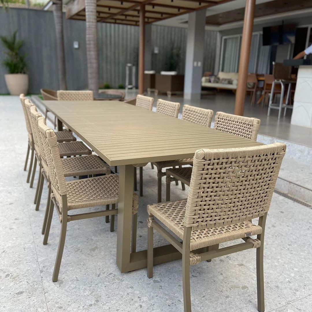 Sala de Jantar com Cadeira Angra e Cadeira Angra Quadrada