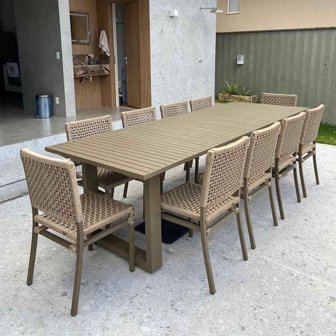 Sala de Jantar com Cadeira Angra Quadrada e Cadeira Angra