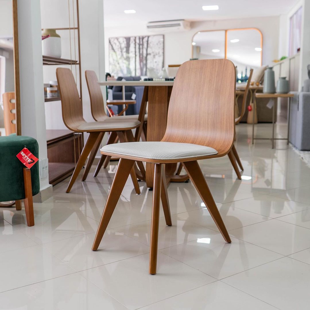 Silla Lidiane Freijó Asiento Tapizado Madera Lino Claro