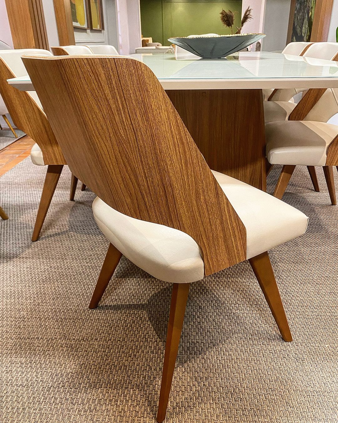 Silla Eunice Freijó Asiento Tapizado Madera Lino Claro