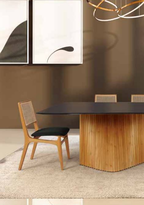 Ambiente 1 com Mesa Esse Cinnamomo laminada con tablero en tono negro y cristal 240x120cm