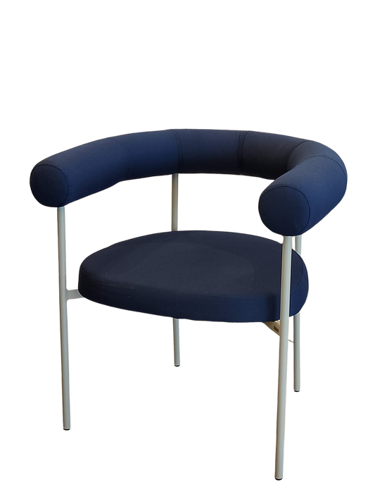 Cadeira Curva Alumínio Cor Taupe Encosto e Assento Estofado Tecido o'outasight