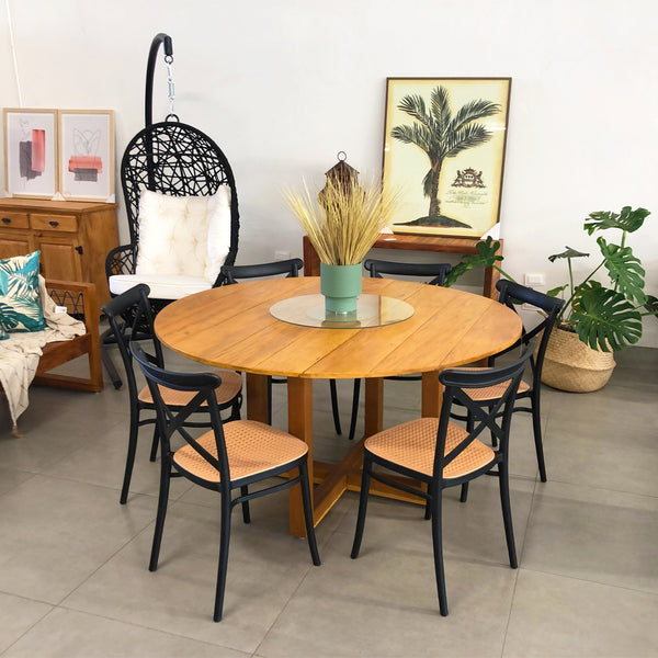Ambiente 4 com Montreal Table Base 70x70x75cm Solid Wood Beam 8x4cm