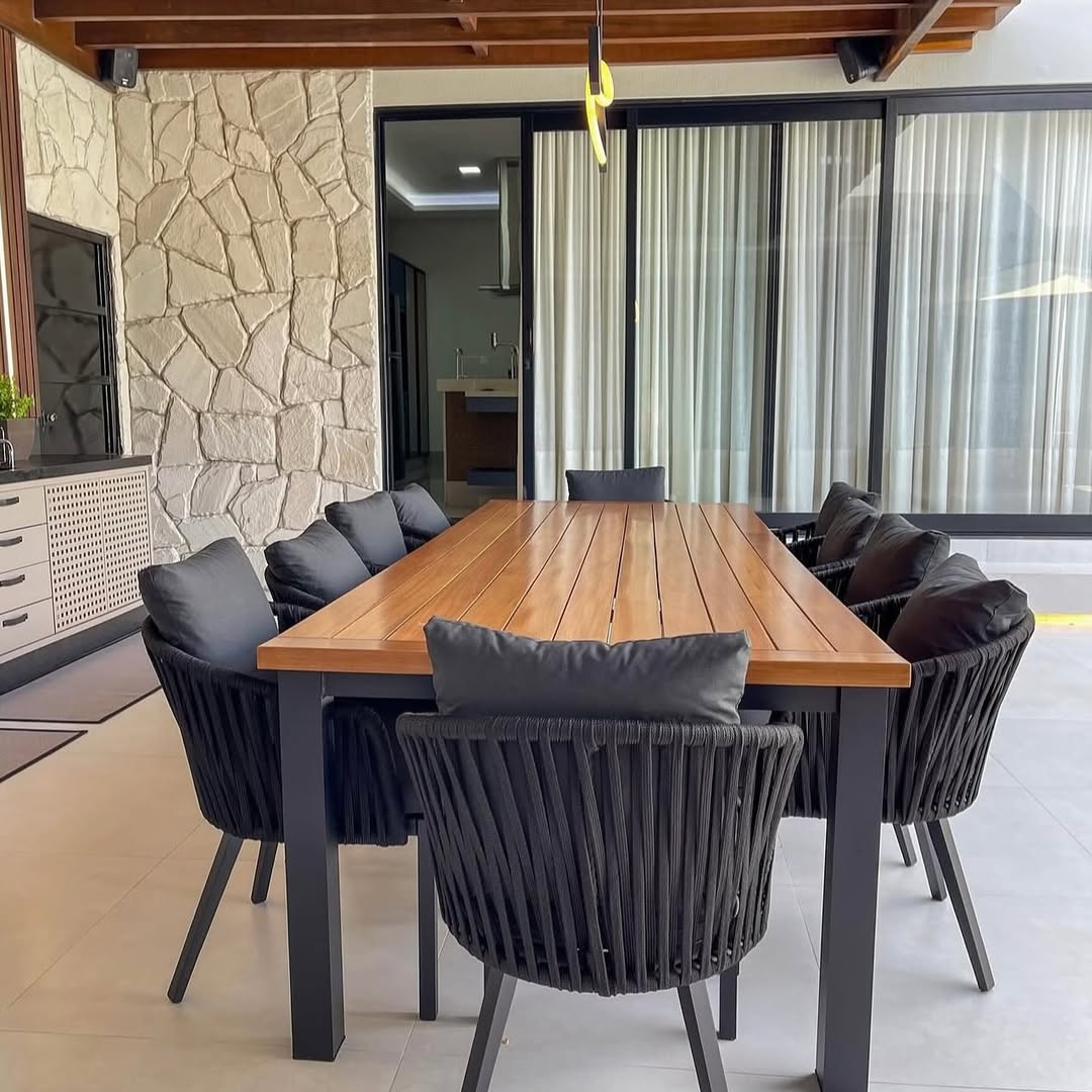 Mesa de comedor Vera de 200 x 100 cm con tapa de madera maciza, somier de láminas de aluminio - 6 plazas em ambiente · Sala de Jantar
