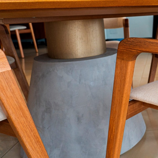 Mesa de comedor Delta con plato giratorio laminado canela y cemento quemado 160 cm