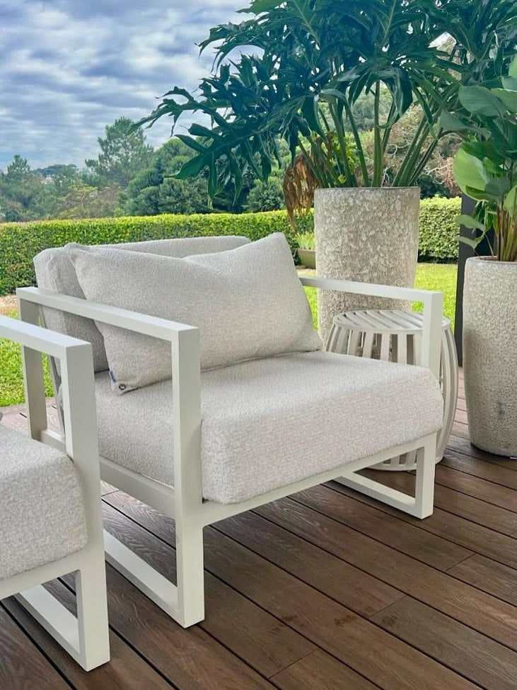 Varanda e Jardim com Poltrona Volt