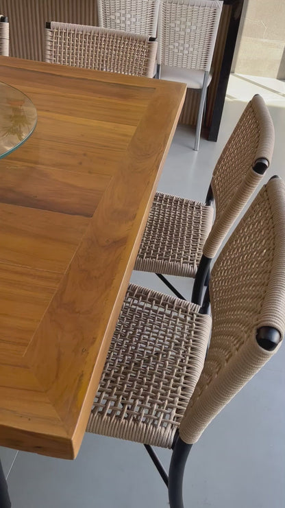 Mesa de Jantar Quadrada 150x150cm Tampo Madeira Maciça Base Montreal Ferro - 8 Lugares