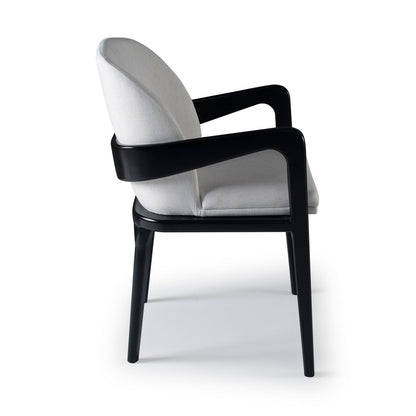 Silla Liz de madera lacada en negro con tapizado de lino gris