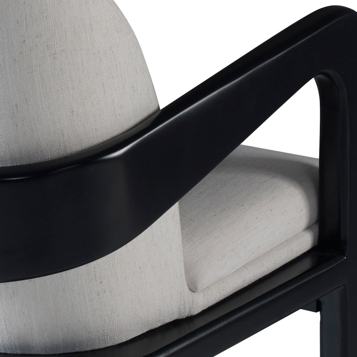 Silla Liz de madera lacada en negro con tapizado de lino gris