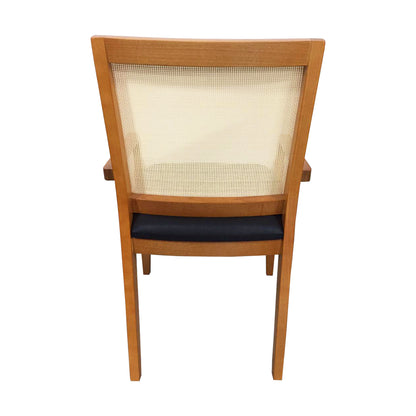 Cadeira Dora com Braço Madeira Encosto Tela Rattan Assento Estofado PU Preto