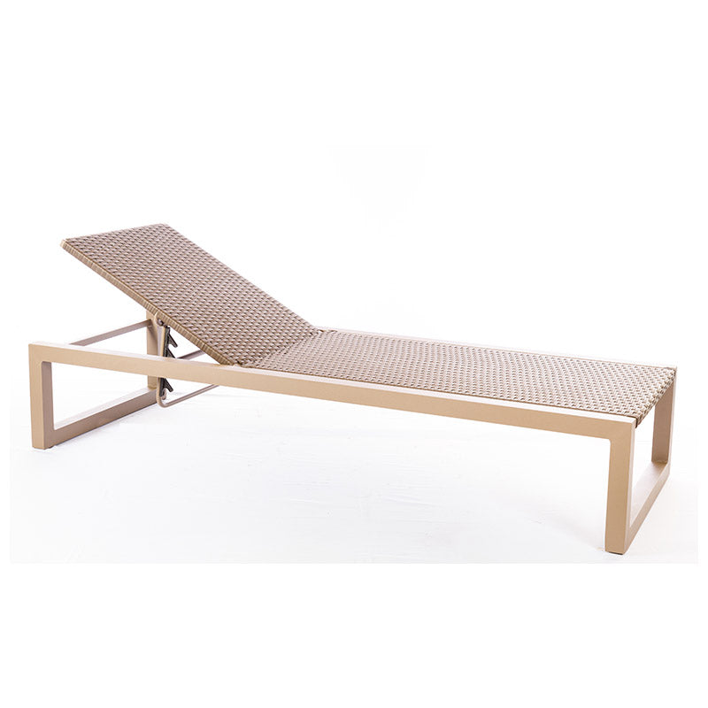 Sillón Fendi de aluminio dorado con fibra de color Fendi