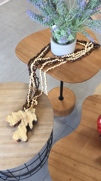 Decorative Necklace Trunk with Natural Seeds