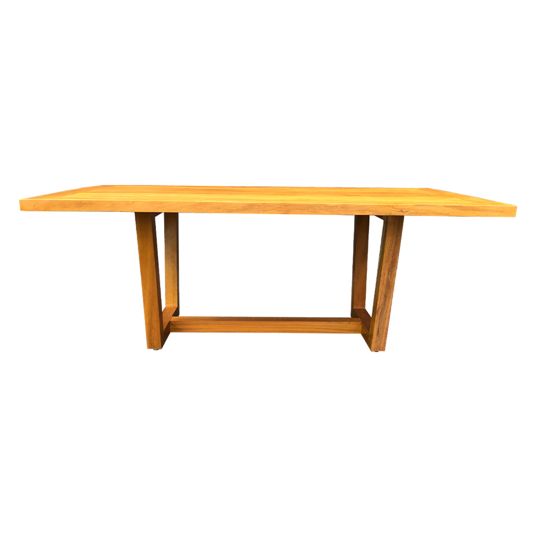 Mesa de Jantar Beatriz 200x100cm Madeira Maciça - 8 Lugares