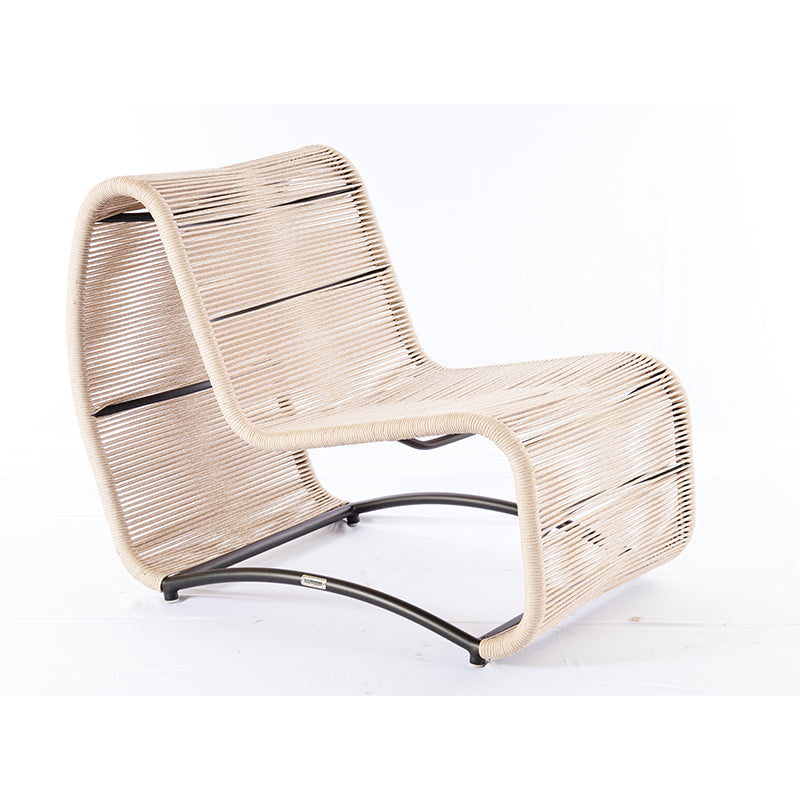 Sillón Aconchego de aluminio en negro y cuerda náutica en Fendi