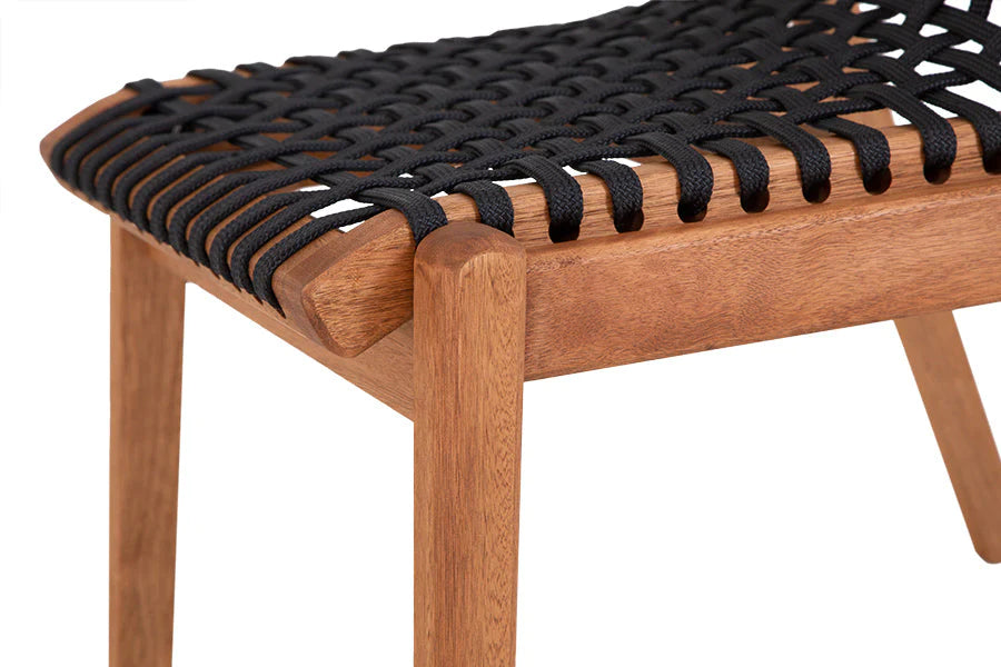 Silla Dash de madera y cuerda náutica en negro