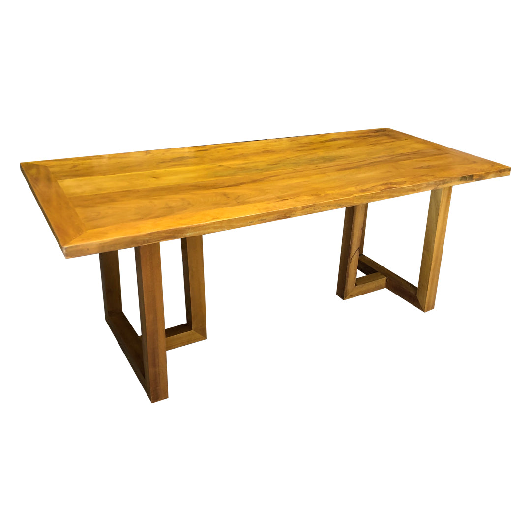 Mesa de comedor Camila de madera maciza 160x100 cm - 6 plazas